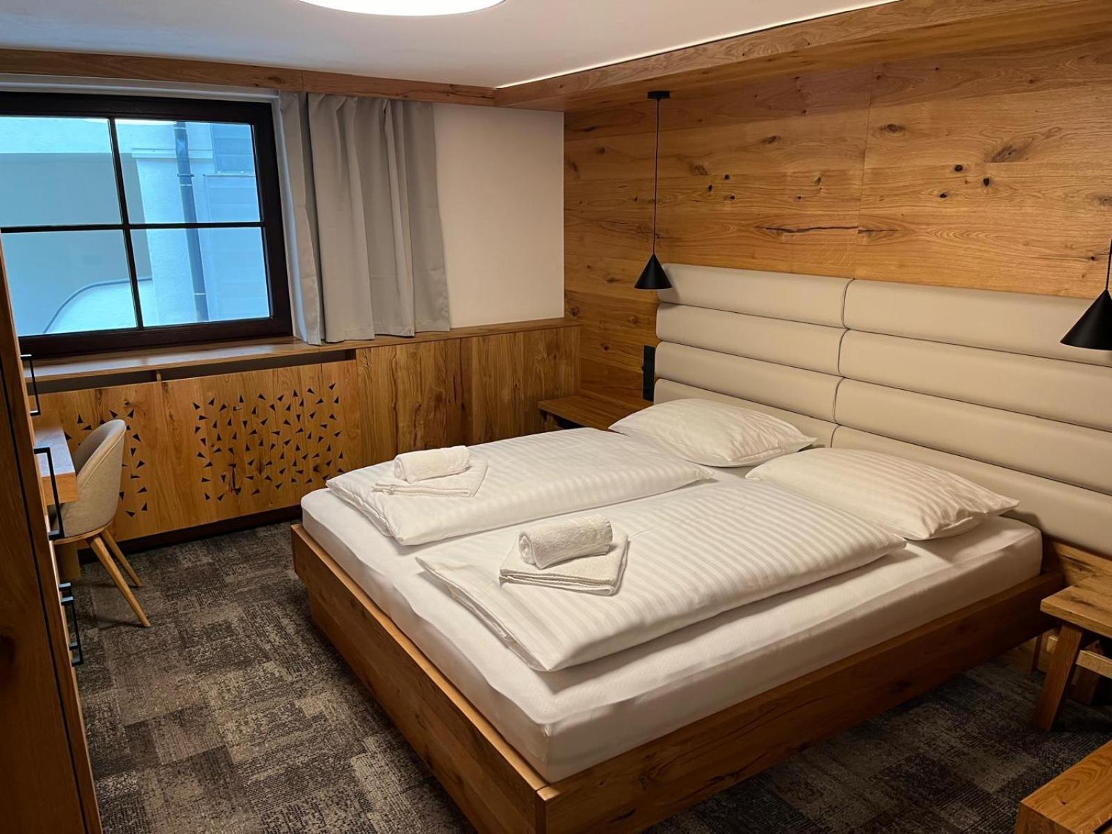 Tieflehner Hof Pitztalhaus Hotel Санкт-Леонхард-им-Пицталь Экстерьер фото