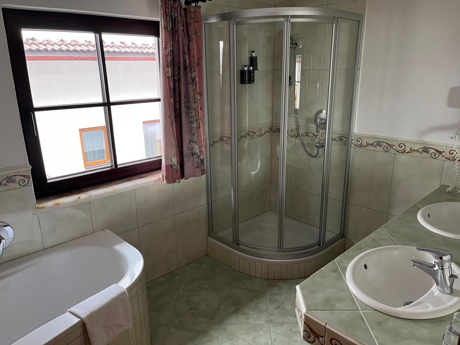 Tieflehner Hof Pitztalhaus Hotel Санкт-Леонхард-им-Пицталь Экстерьер фото